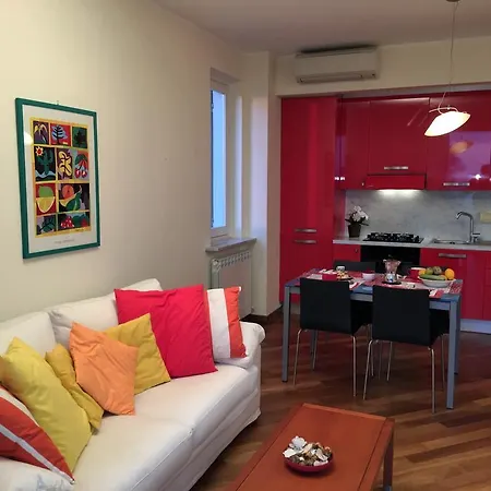 Apartman House Rouge By Holiday World *